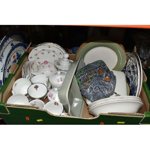 486 - FIVE BOXES AND LOOSE CERAMICS, GLASS AND SUNDRY ITEMS, to include two Wedgwood blue dipped Jasperwar... 