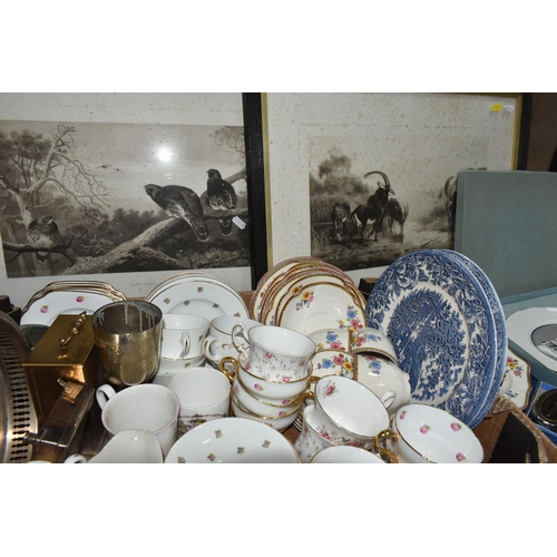 498 - A BOX AND LOOSE CERAMICS, PICTURES, METALWARE AND SUNDRY ITEMS, to include a silver vesta case, hall... 