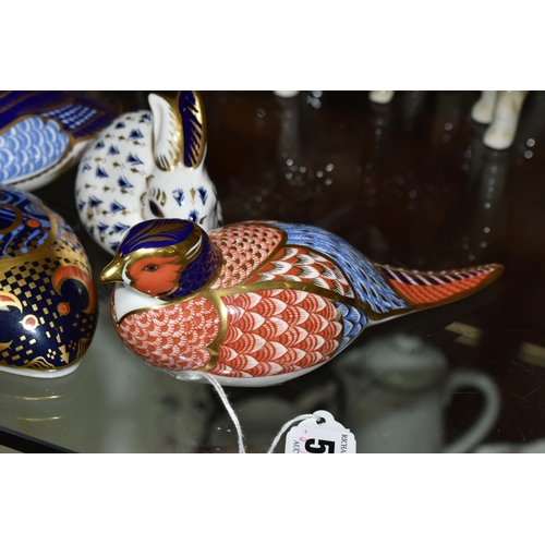 513 - A GROUP OF FOUR ROYAL CROWN DERBY IMARI PAPERWEIGHTS, comprising 'Computer Mouse' modelled by Mark D... 