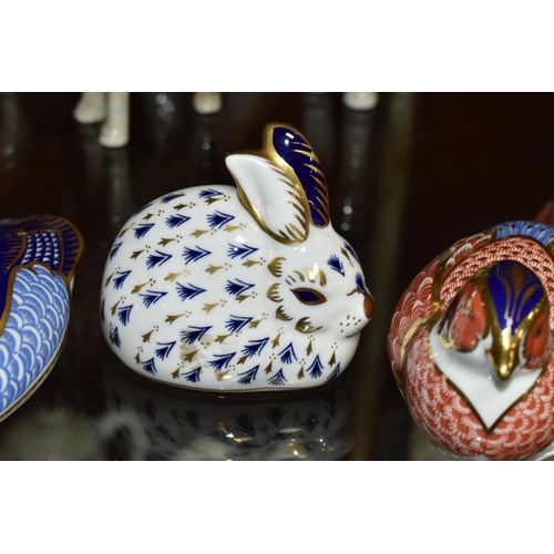 513 - A GROUP OF FOUR ROYAL CROWN DERBY IMARI PAPERWEIGHTS, comprising 'Computer Mouse' modelled by Mark D... 