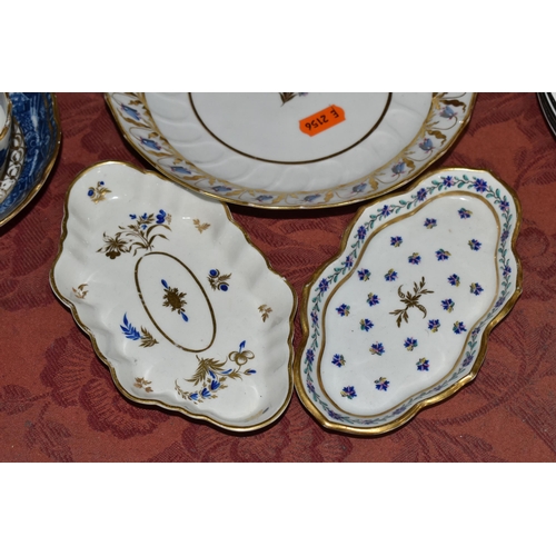 518 - A GROUP OF LATE 18TH AND EARLY 19TH CENTURY ENGLISH PORCELAIN, hand painted with cornflowers and oth... 