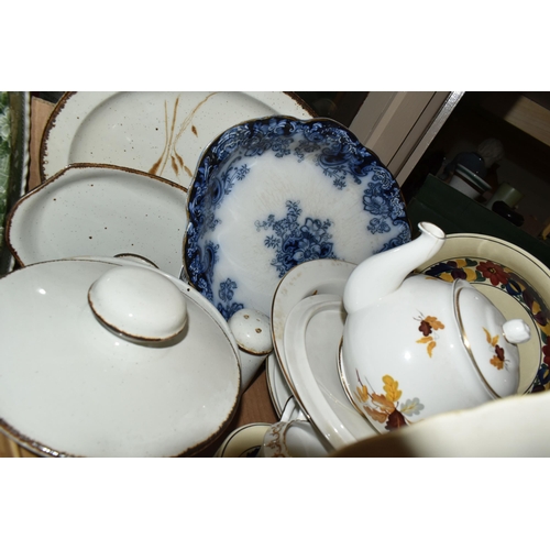 528 - THREE BOXES OF CERAMIC DINNERWARE to include a large Chinese dinner set with manufacturers marks on ... 