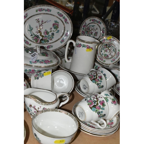 531 - A LARGE QUANTITY OF 'INDIAN TREE' PATTERNED KITCHENWARE FROM MANUFACTURERS SUCH AS JOHNSON & BROTHER... 