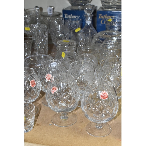 537 - A LARGE QUANTITY OF GLASSWARE to include named manufacturers such as Webb Corbett and Tutbury Crysta... 