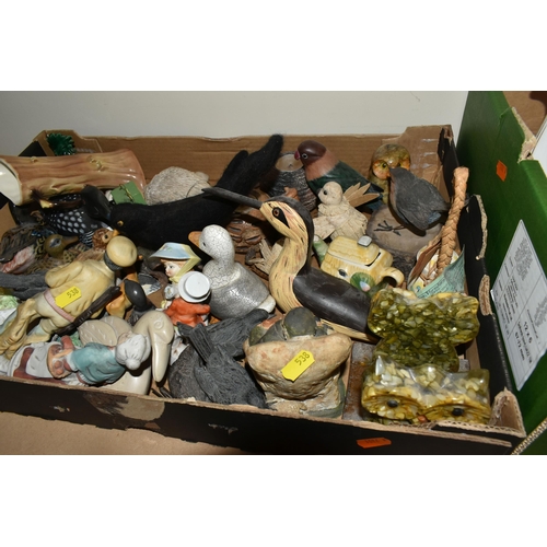 538 - FOUR BOXES OF MIXED CERAMICS AND ORNAMENTS WITH LOOSE BIRD THEMED COLLECTOR PLATES to include a vari... 