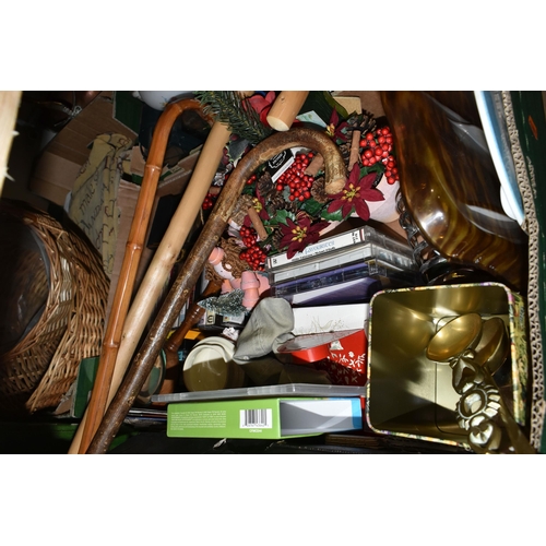 541 - FIVE BOXES AND LOOSE MISCELLANEOUS SUNDRIES, to include a copper kettle, copper coal scuttle, a wood... 