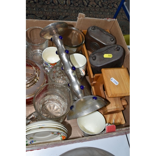 560 - ONE BOX OF MIXED CERAMICS AND GLASSWARE AND THREE LOOSE GLASS LAMPSHADES to include two mottled glas... 