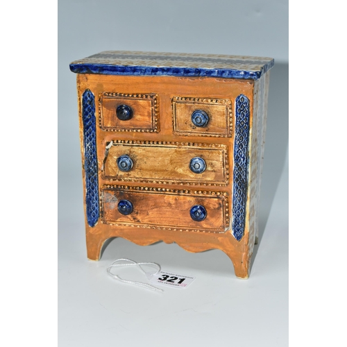 321 - A NINETEENTH CENTURY PRATTWARE CHEST OF DRAWERS, with sponged decoration to sides and top of chest, ... 