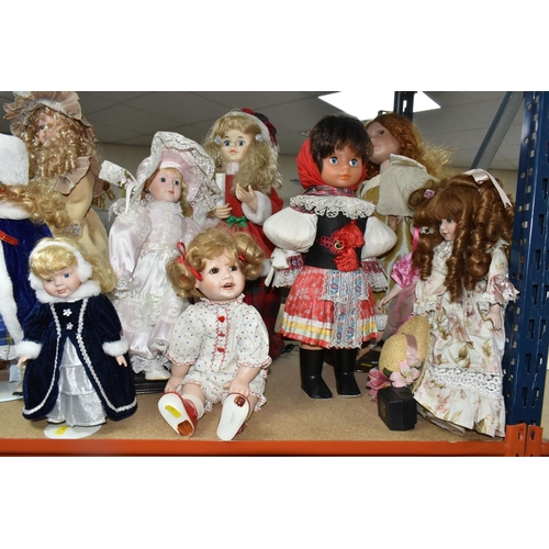 461 - A QUANTITY OF MODERN COLLECTORS DOLLS, to include dolls by Knightsbridge Collection, Hamilton Collec... 