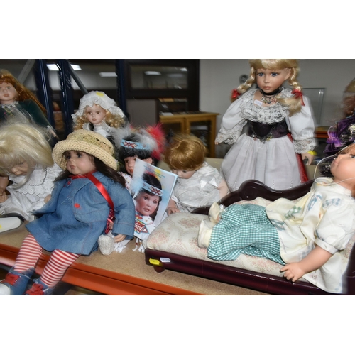 461 - A QUANTITY OF MODERN COLLECTORS DOLLS, to include dolls by Knightsbridge Collection, Hamilton Collec... 