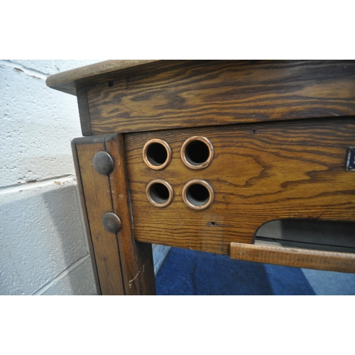 1274 - AN EARLY 20TH CENTURY OAK BUMPER POOL TABLE, with two cues, five red and five white balls, a single ... 