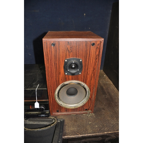 1065 - A MID CENTURY HITACHI SDT-7680 MUSIC CENTRE with rosewood effect vinyl covering, smoked Plexi glass ... 