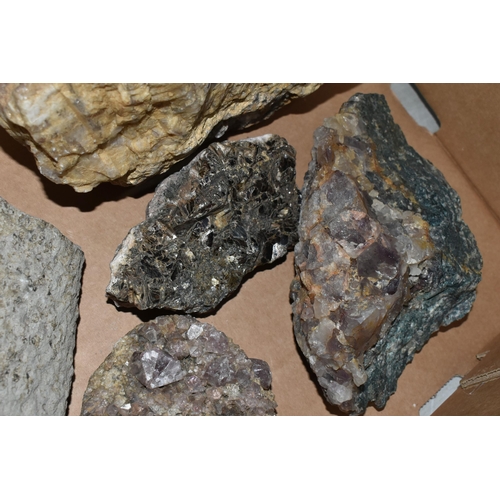 134 - A BOX OF LARGE MINERAL SPECIMENS, to include crystal specimens quartz, amethyst, a large fossilized ... 