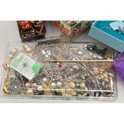 103 - A BOX OF ASSORTED COSTUME JEWELLERY, to include imitation pearl necklaces, assorted brooches, rings,... 