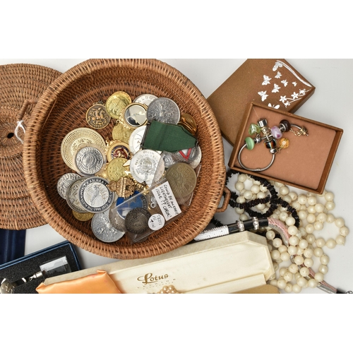 103 - A BOX OF ASSORTED COSTUME JEWELLERY, to include imitation pearl necklaces, assorted brooches, rings,... 