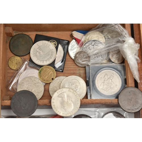 116 - A PLASTIC TRAY OF MIXED COINAGE, to include 2x 1951 Festival Crown coins, 3x 1797 Cartwheel Two penc... 