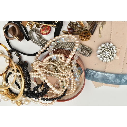 88 - A BOX OF ASSORTED COSTUME JEWELLERY, to include a polished rolled gold bangle, beaded necklaces, imi... 