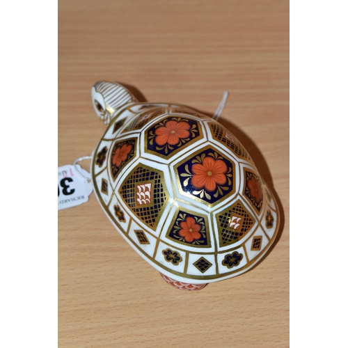 362 - A ROYAL CROWN DERBY 'TURTLE' PAPERWEIGHT, printed with an Imari patterned shell, very light gold sto... 