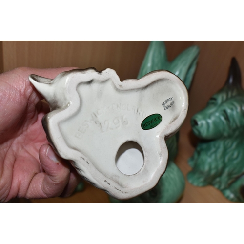 379 - A GROUP OF ANIMAL THEMED CERAMICS, comprising a Beswick lying down Siamese cat no 1558, Beswick Siam... 