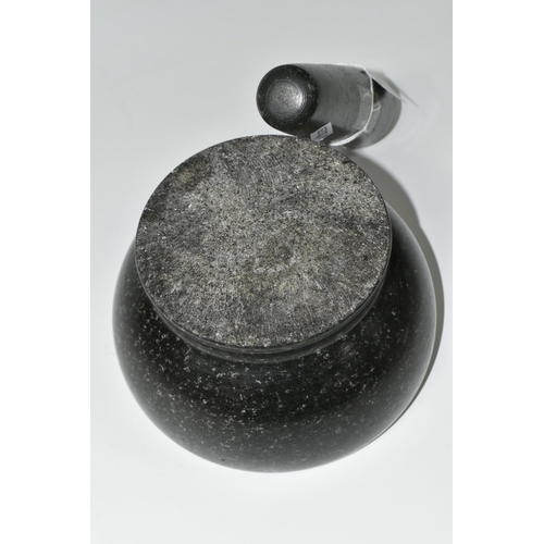 400 - A DARK GREY GRANITE PESTLE AND MORTAR, internal diameter of mortar 13.5cm, heavy (2) (Condition Repo... 