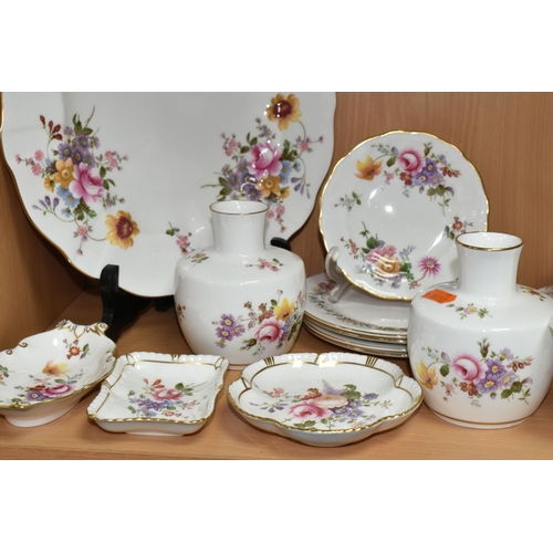 425 - A GROUP OF ROYAL CROWN DERBY 'DERBY POSIES' PATTERN TEAWARE AND W.H.GOSS CRESTED GIFTWARE, comprisin... 