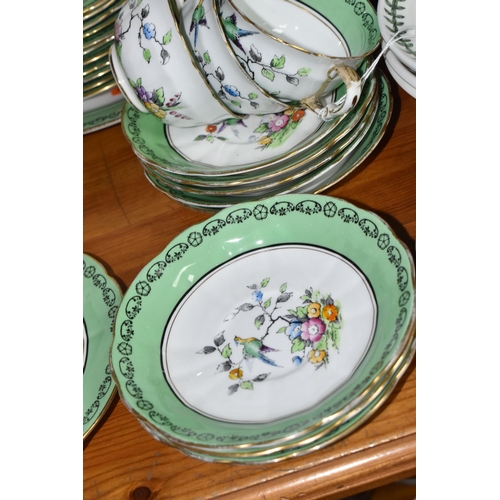 439 - A QUANTITY OF DINNERWARE FROM NAMED MANUFACTURERS to include an assortment of Portmeirion 'Botanical... 