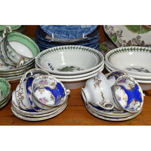 439 - A QUANTITY OF DINNERWARE FROM NAMED MANUFACTURERS to include an assortment of Portmeirion 'Botanical... 