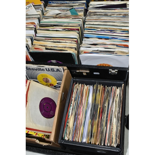 452 - TWO RECORD CASES AND A BOX OF 7 INCH SINGLES, to include music from the 1960s to 1980s, genres inclu... 