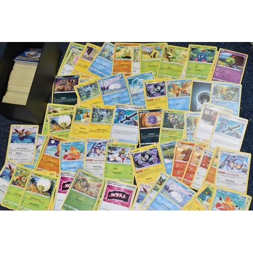 499 - APPROXIMATELY 4000 POKEMON CARDS, includes rarest, hollos, reverse hollos and Japanese cards, rangin... 