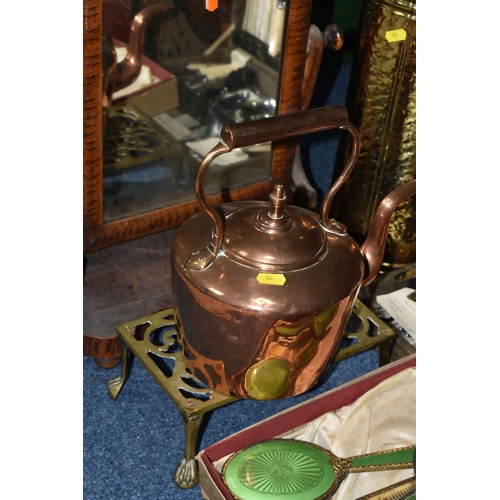 524 - TWO BOXES AND LOOSE METALWARES, CASED CUTLERY, COSTUME DOLLS, DRESSING TABLE ITEMS, ETC, including a... 