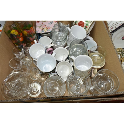 527 - SIX BOXES AND LOOSE OF KITCHEN CROCKERY, CERAMIC ORNAMENTS AND GLASSWARE, ETC, to include a Chinese ... 