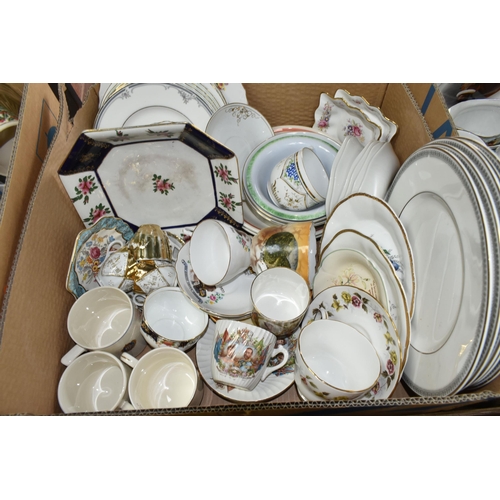 527 - SIX BOXES AND LOOSE OF KITCHEN CROCKERY, CERAMIC ORNAMENTS AND GLASSWARE, ETC, to include a Chinese ... 