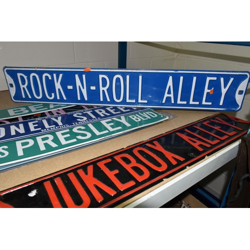 579 - A COLLECTION OF 'ELVIS PRESLEY' ROAD SIGN STYLE METAL SIGNS, eight signs comprising two x Elvis Pres... 