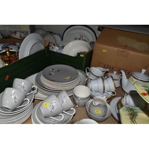 596 - THREE AND LOOSE CERAMICS, including a quantity of Doulton & Co dinnerware, Royal Worcester gold lust... 