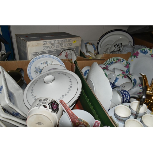 596 - THREE AND LOOSE CERAMICS, including a quantity of Doulton & Co dinnerware, Royal Worcester gold lust... 