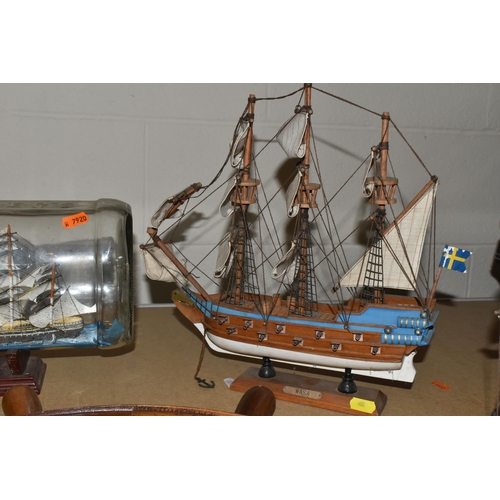 604 - A COLLECTION OF ELEVEN ITEMS OF MODEL SAILING SHIPS AND ACCESSORIES, ETC, to include the Cutty Sark ... 