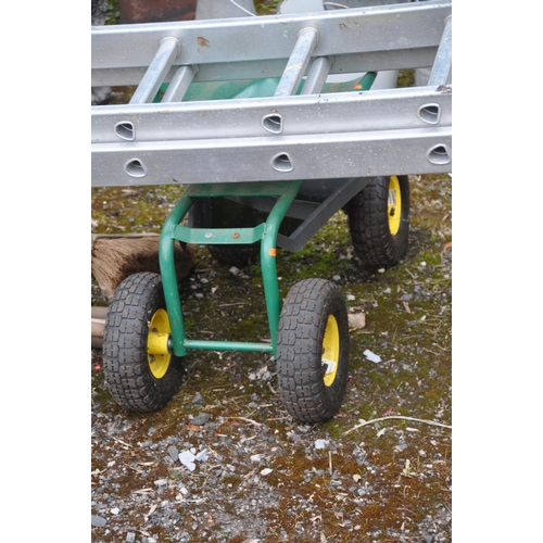 1020 - A TITAN ALUMINIUM 30 RUNG EXTENTION LADDER, closed length 400cm, a rolling gardening seat, two sized... 