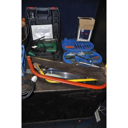 1059 - A COLLECTION OF HAND AND POWER TOOLS including a Parkside jigsaw, a Janbo electric stapler (both PAT... 