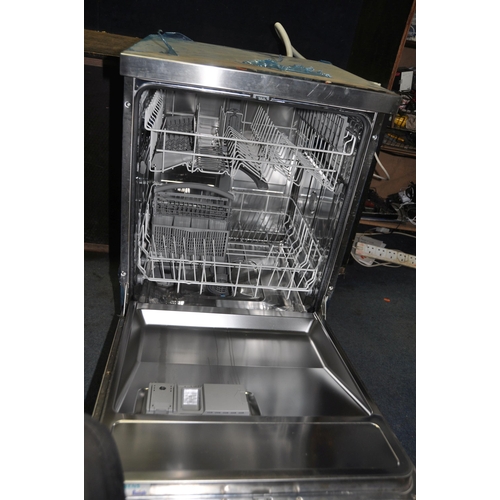 1061 - A SIEMENS S91LTS DISHWASHER with stainless steel front top and sides width 60cm depth 60cm height 85... 