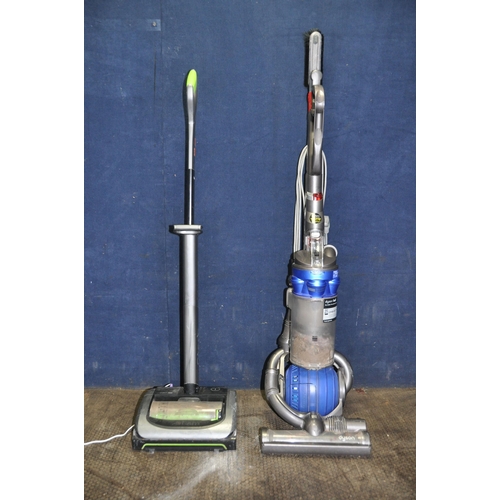 1076 - A DYSON DC25 THE BALL UPRIGHT VACUUM CLEANER (pat PASS AND WORKING)and a G Tech Air Ram cordless vac... 