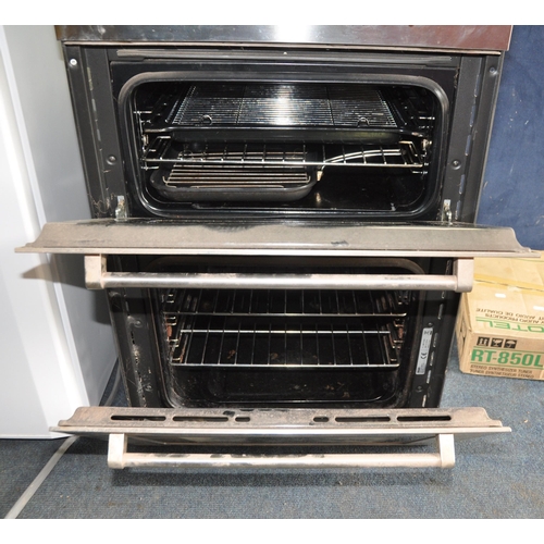 1077 - A DeLONGHI INTERGRATED DOUBLE OVEN (UNTESTED) width 60cm depth 54cm height 89cm