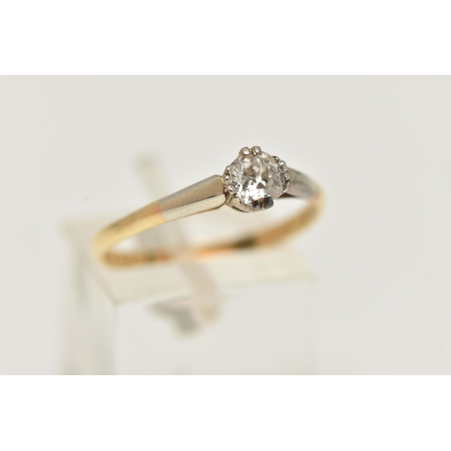 11 - A SINGLE STONE DIAMOND RING, an old cut diamond, approximate total diamond weight 0.40ct, prong set ... 