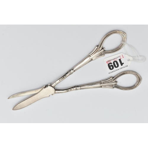 109 - A PAIR OF EARLY 20TH CENTURY SILVER GRAPE SCISSORS, with tapered banded handles, silver hallmark for... 