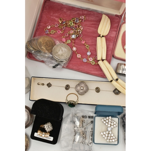 121 - A BOX OF ASSORTED ITEMS, to include a boxed imitation pearl necklace and earring set, chain stamped ... 