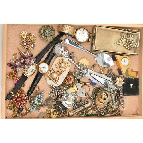 123 - A BOX OF ASSORTED ITEMS, to include a ladies boxed costume jewellery and watch set, a white metal an... 