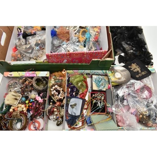 126 - A LARGE ASSORTMENT OF COSTUME JEWELLERY PIECES, necklaces, bracelets, bangles, earrings, sets of jew... 