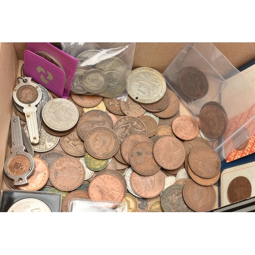 134 - A SMALL CARBOARD TRAY CONTAINING A SMALL AMOUNT OF MAINLY UK COINAGE, to include a 1911 Lustrous Pen... 