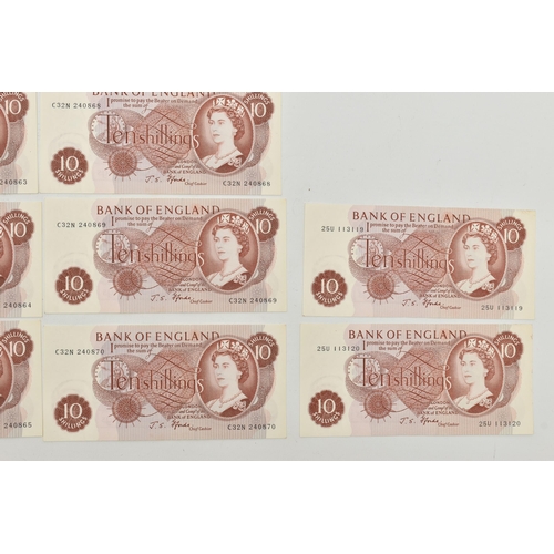 139 - AMOUNTS OF J.S.FFORDE TEN SHILLING BANKNOTES, in good order all consecutives x17 C32N, x10  D35N, x2... 