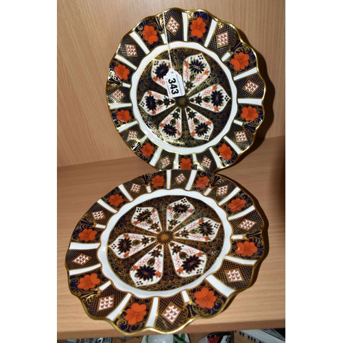 343 - TWO ROYAL CROWN DERBY IMARI 1128 SCALLOPED EDGED PLATES, diameter 22cm (2) (Condition Report: both a... 