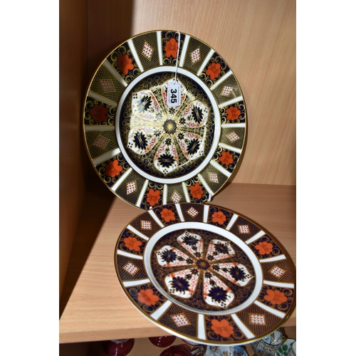 345 - TWO ROYAL CROWN DERBY IMARI 1128 PLATES, diameters 21.5cm and 26.5cm (2) (Condition Report: both app... 